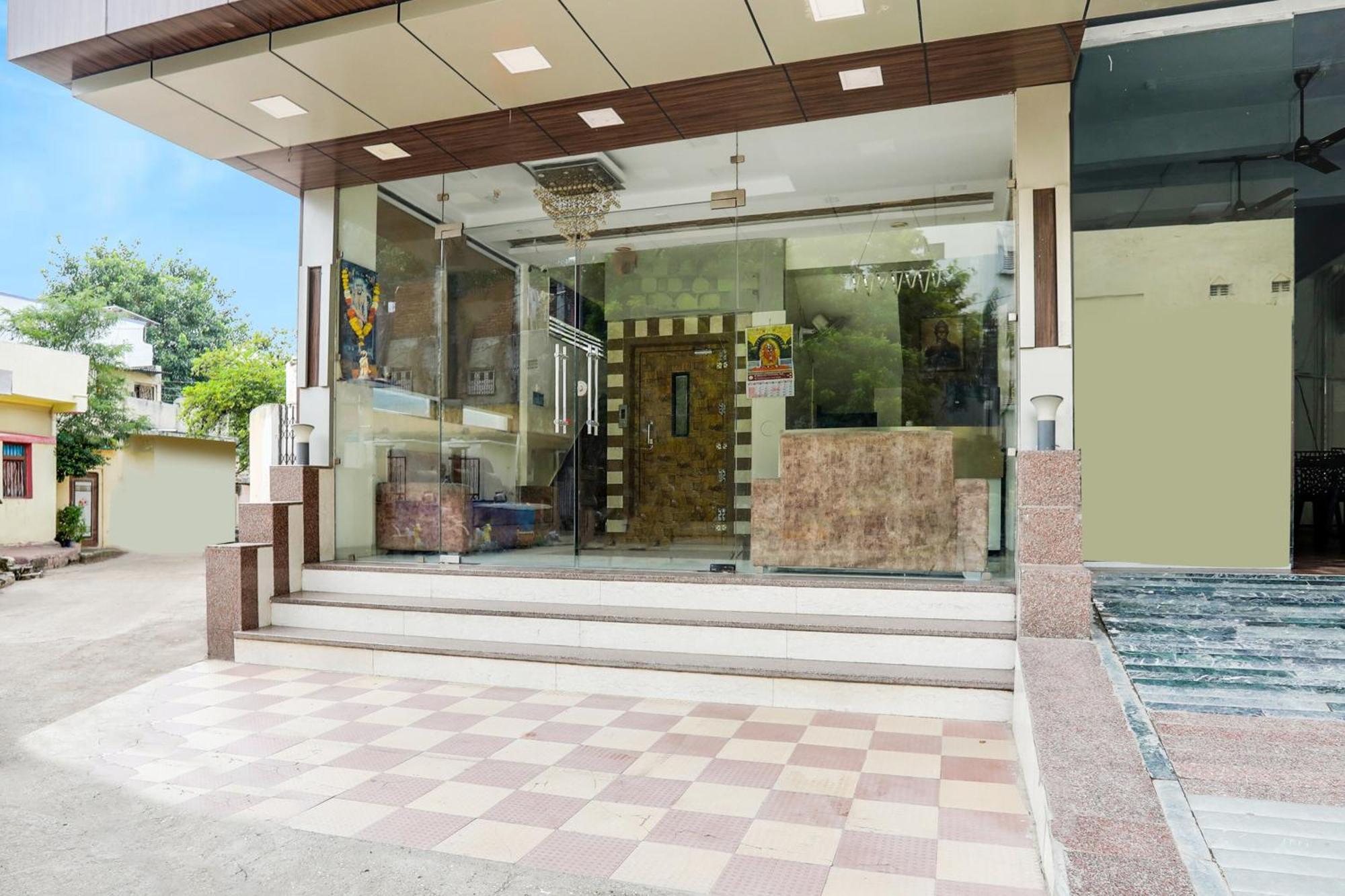 Super Hotel O Palkhi Road Near Sai Baba Temple Formerly Netra Sai Širdi Exteriér fotografie